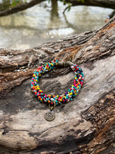 Load image into Gallery viewer, Beaded eye bracelet