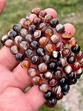 Load image into Gallery viewer, Banded agate bracelets 8mm
