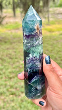 Load image into Gallery viewer, Feather fluorite towers
