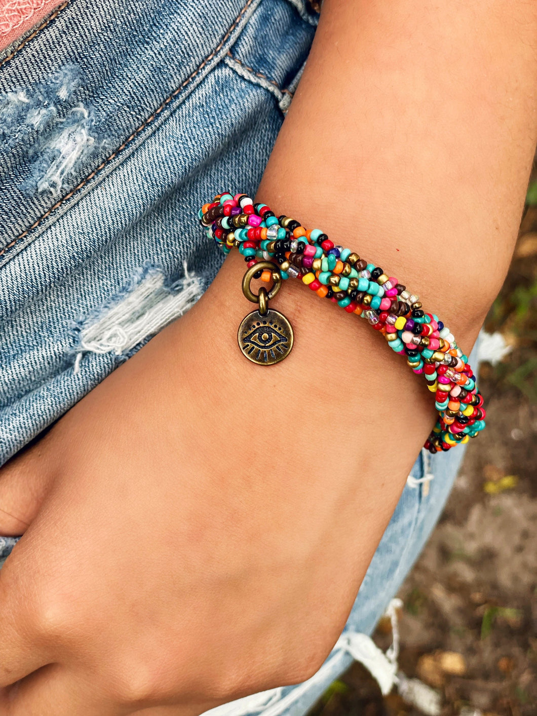 Beaded eye bracelet